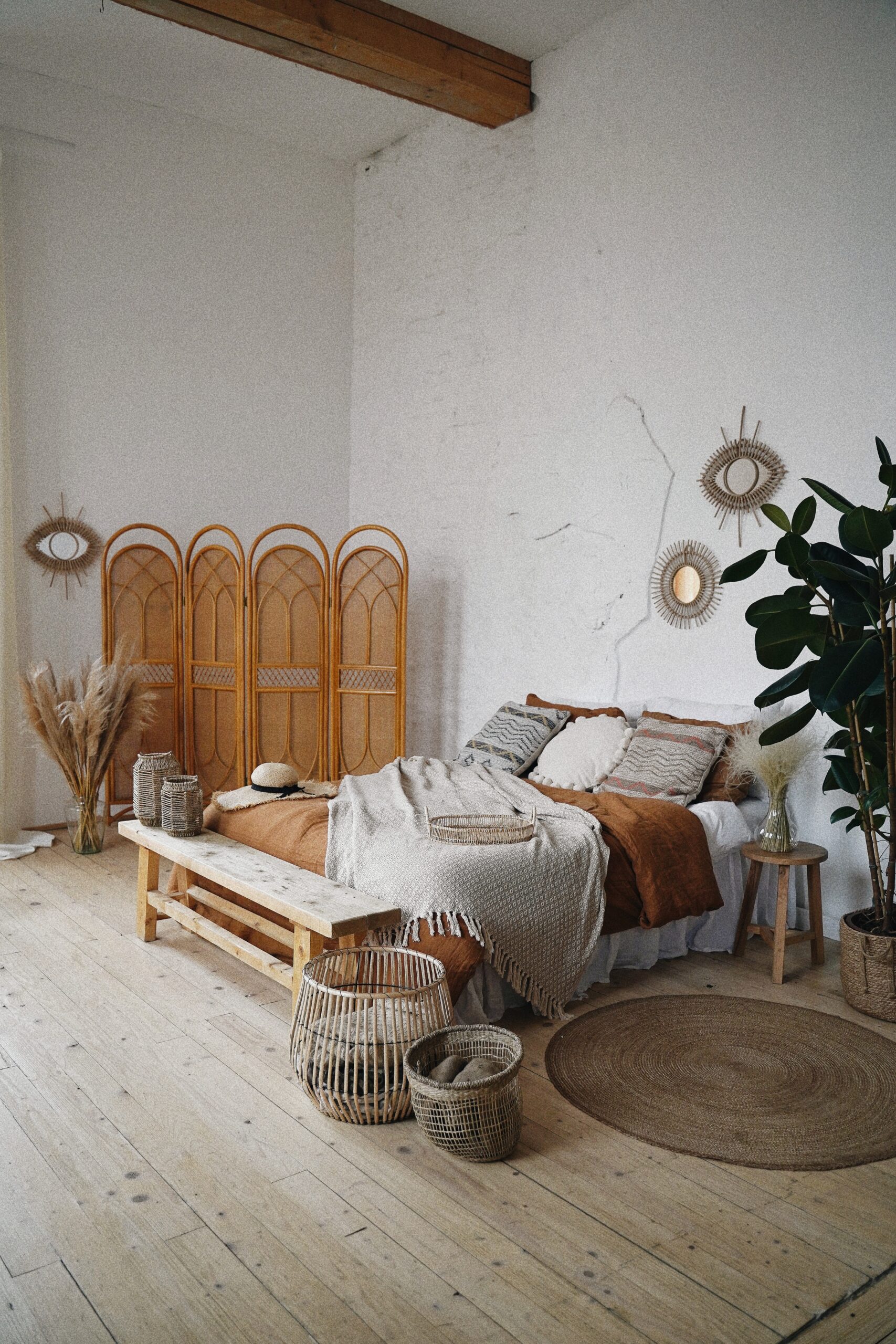 shche_-team-PFi1uWHh2dQ-unsplash Boho Bedroom